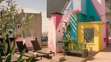 Pol & Grace Hotel