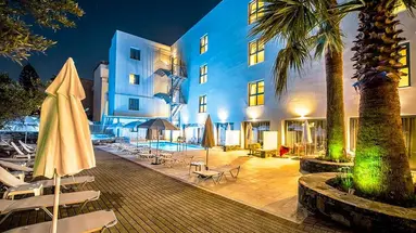 POLLIS HOTEL