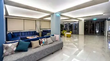 Pollis Hotel
