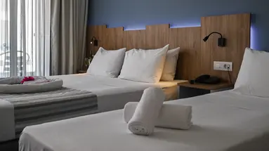 POLLIS HOTEL