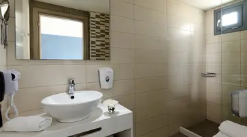 POLLIS HOTEL