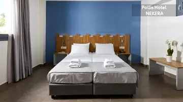Pollis Hotel