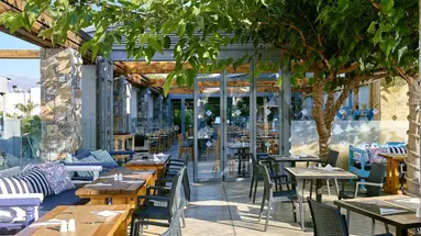 POLLIS HOTEL