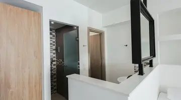 Pollis Hotel