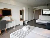 Pollis Hotel