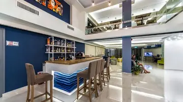 Pollis Hotel