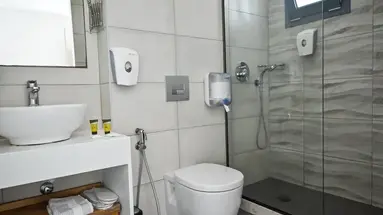 Pollis Hotel