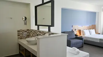 POLLIS HOTEL
