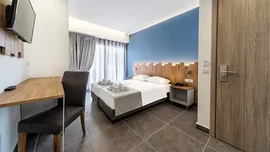Pollis Hotel