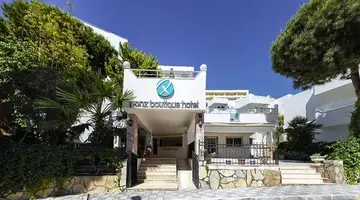 Ponz Hotel