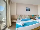 Ponz Hotel