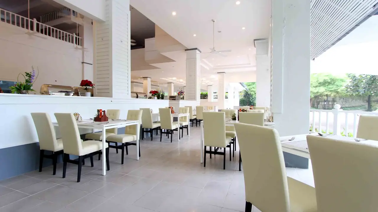 POOH BEACH RESORT & SPA (ex. SPLENDID RESORT JOMTIEN)