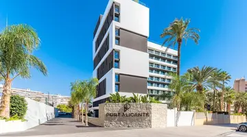 Port Alicante City and Beach