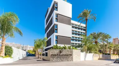 Port Alicante City and Beach