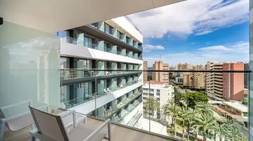 Port Alicante City and Beach