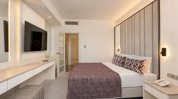 PORT NATURE LUXURY RESORT HOTEL & SPA