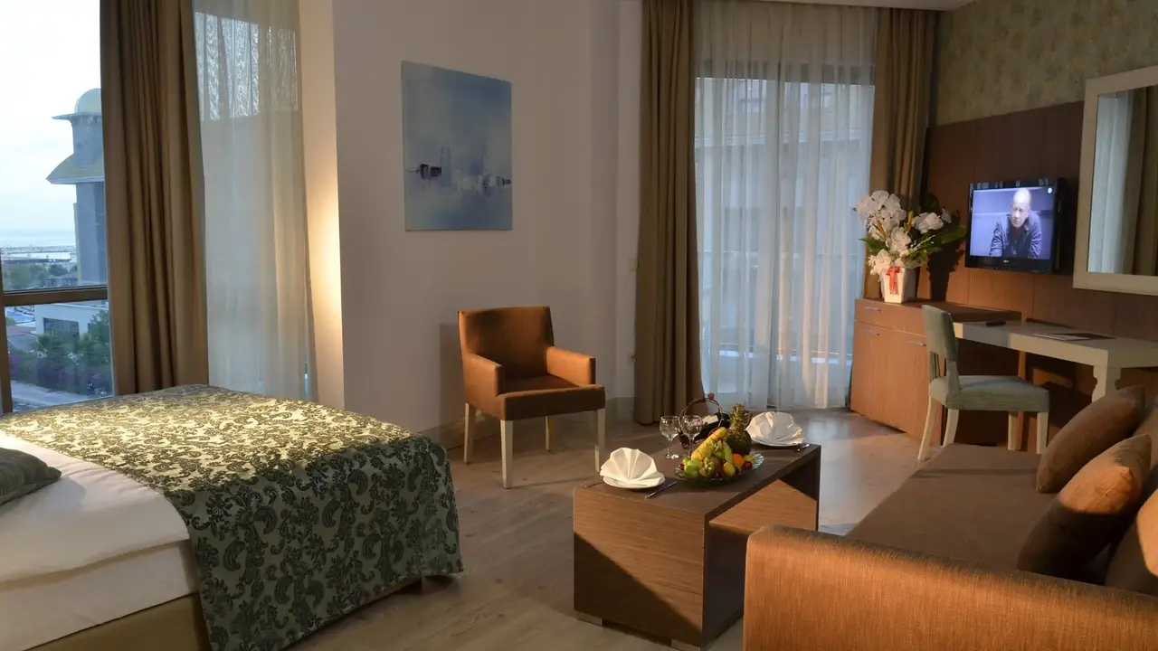 Port Side Resort