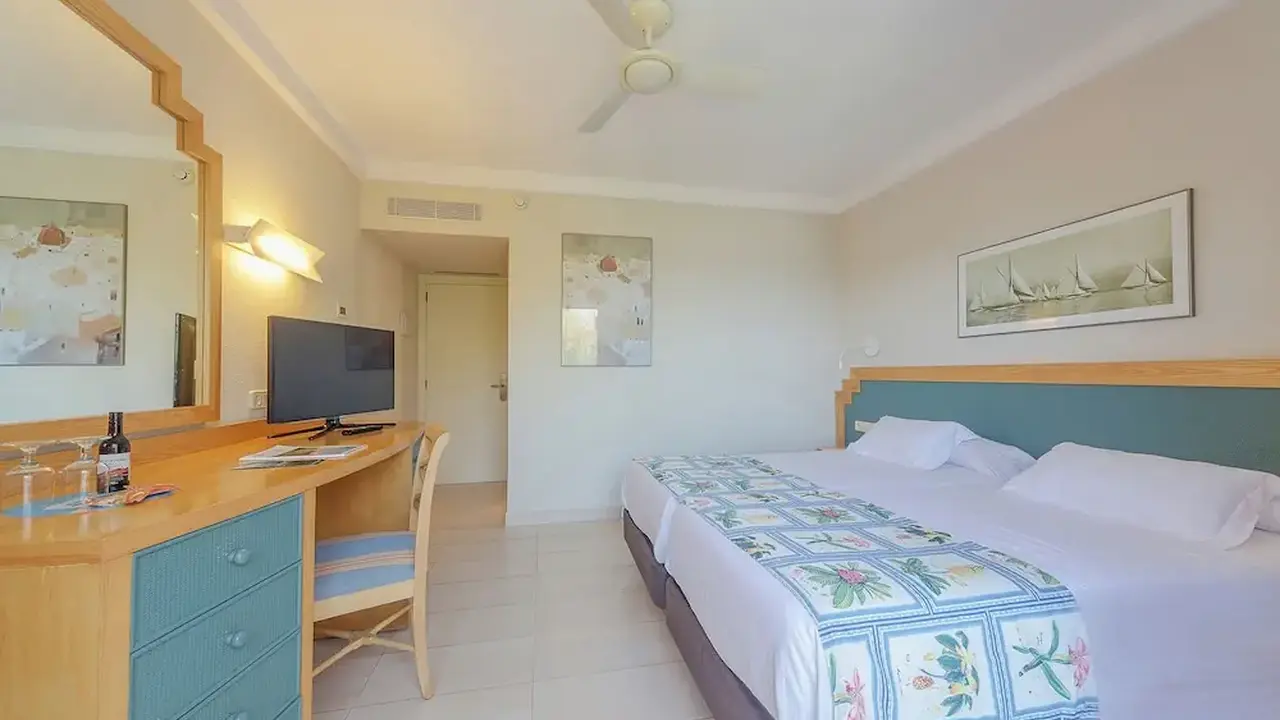 PortBlue Club Pollentia Resort