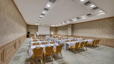 Porto Bello Hotel Resort & Spa