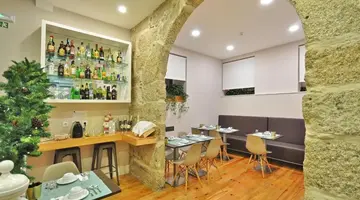 Porto Charming Hotel