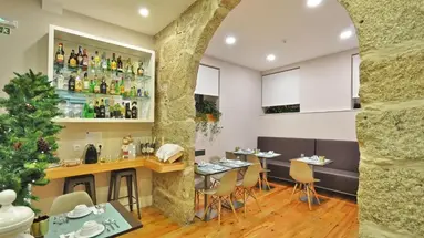 Porto Charming Hotel