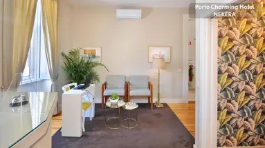 Porto Charming Hotel