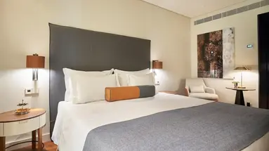 PortoBay Flores