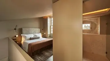 PortoBay Flores