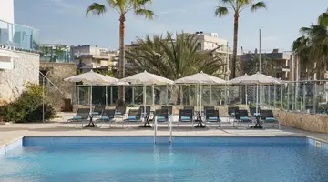 Portodrach Aparthotel & Suites