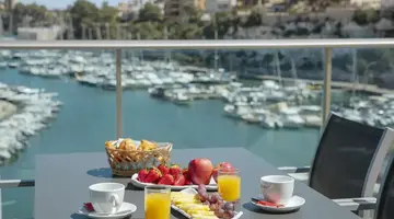 Portodrach Aparthotel & Suites