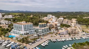 Portodrach Aparthotel & Suites