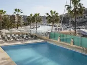Portodrach Aparthotel & Suites
