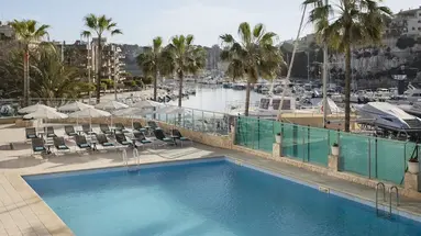 Portodrach Aparthotel & Suites