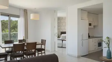 Portodrach Aparthotel & Suites
