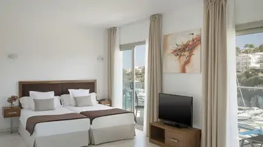 Portodrach Aparthotel & Suites
