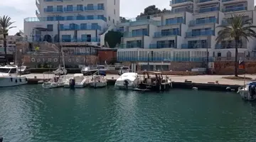 Portodrach Aparthotel & Suites