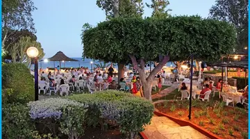 Poseidonia Beach Hotel