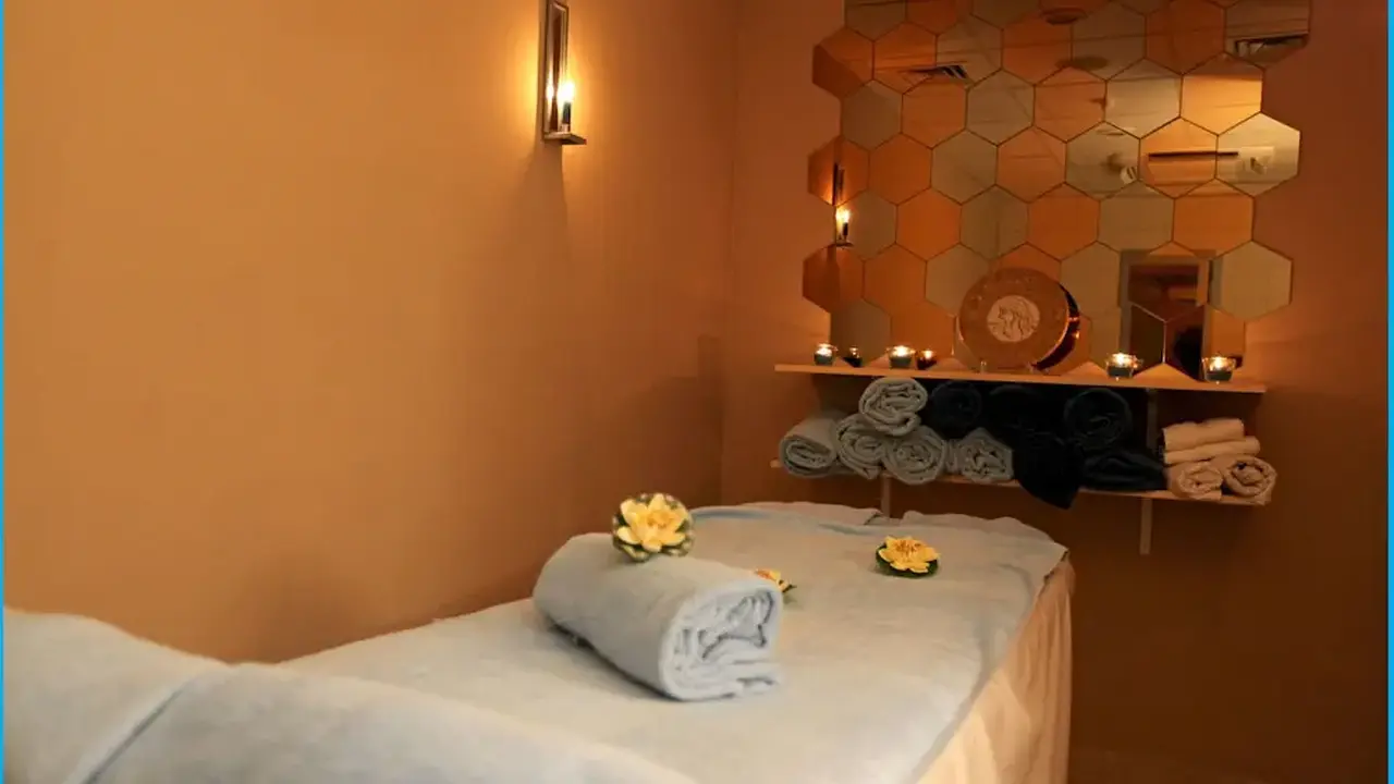 Poseidonia Beach Hotel