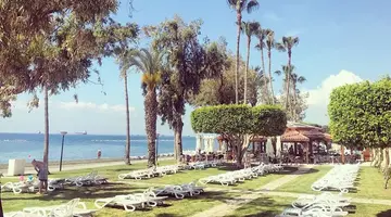 Poseidonia Beach Hotel