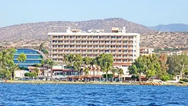 Poseidonia Beach Hotel