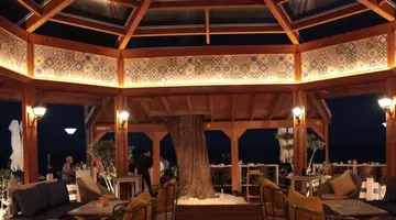 Poseidonia Beach Hotel