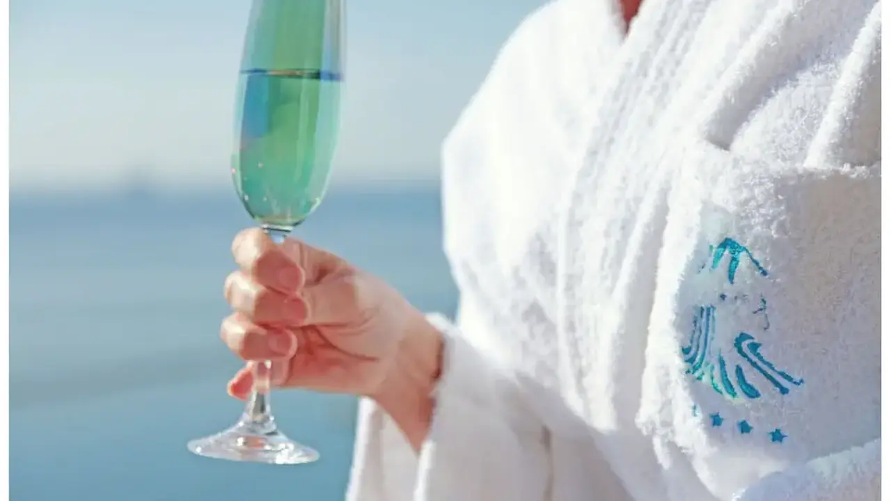 Poseidonia Beach Hotel