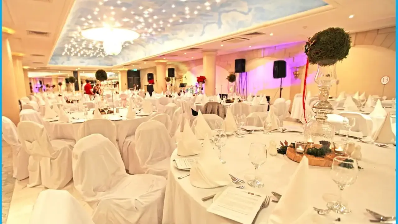 Poseidonia Beach Hotel