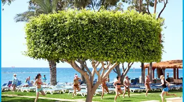 Poseidonia Beach Hotel