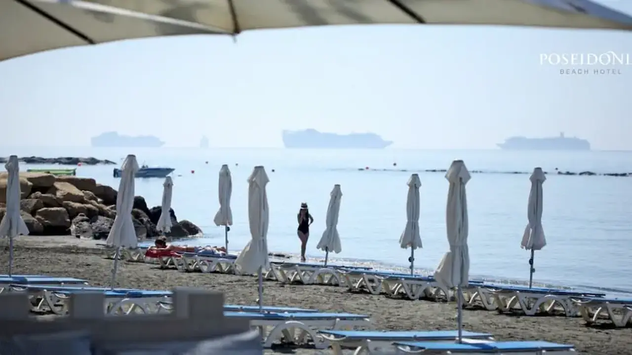 Poseidonia Beach Hotel
