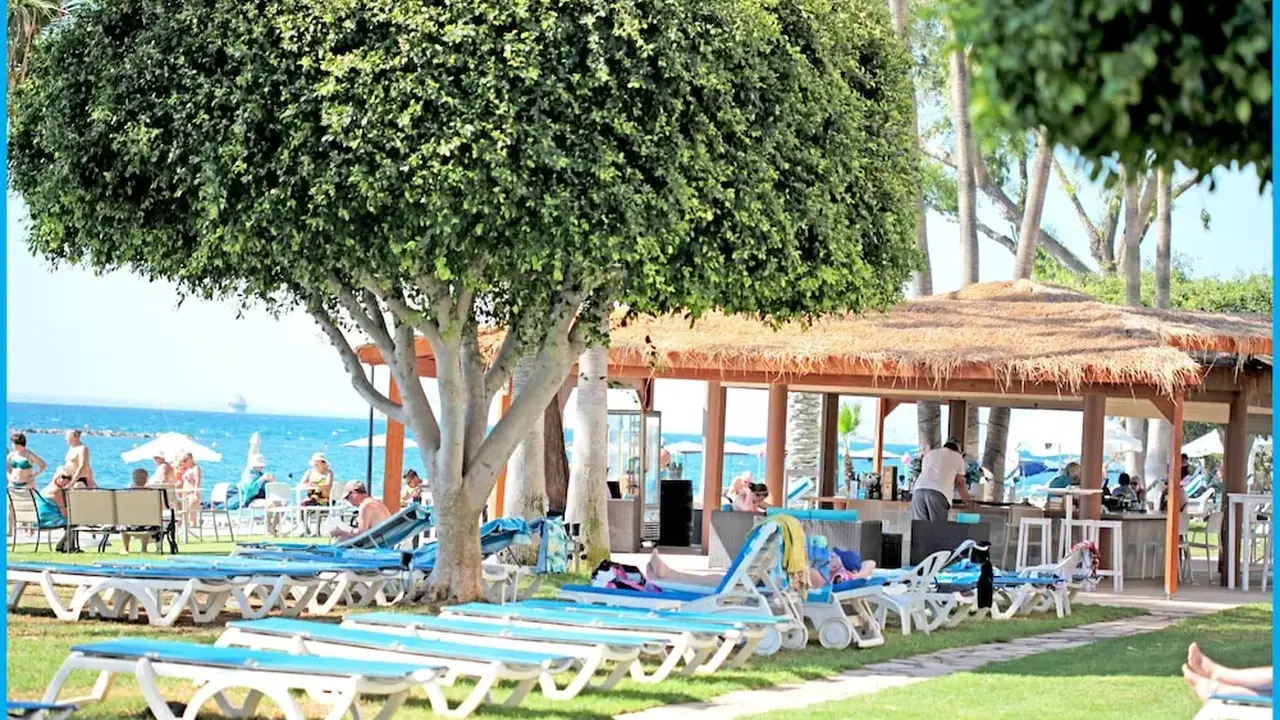 Poseidonia Beach Hotel