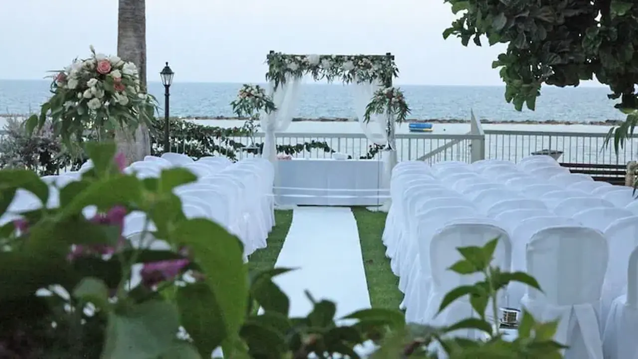 Poseidonia Beach Hotel