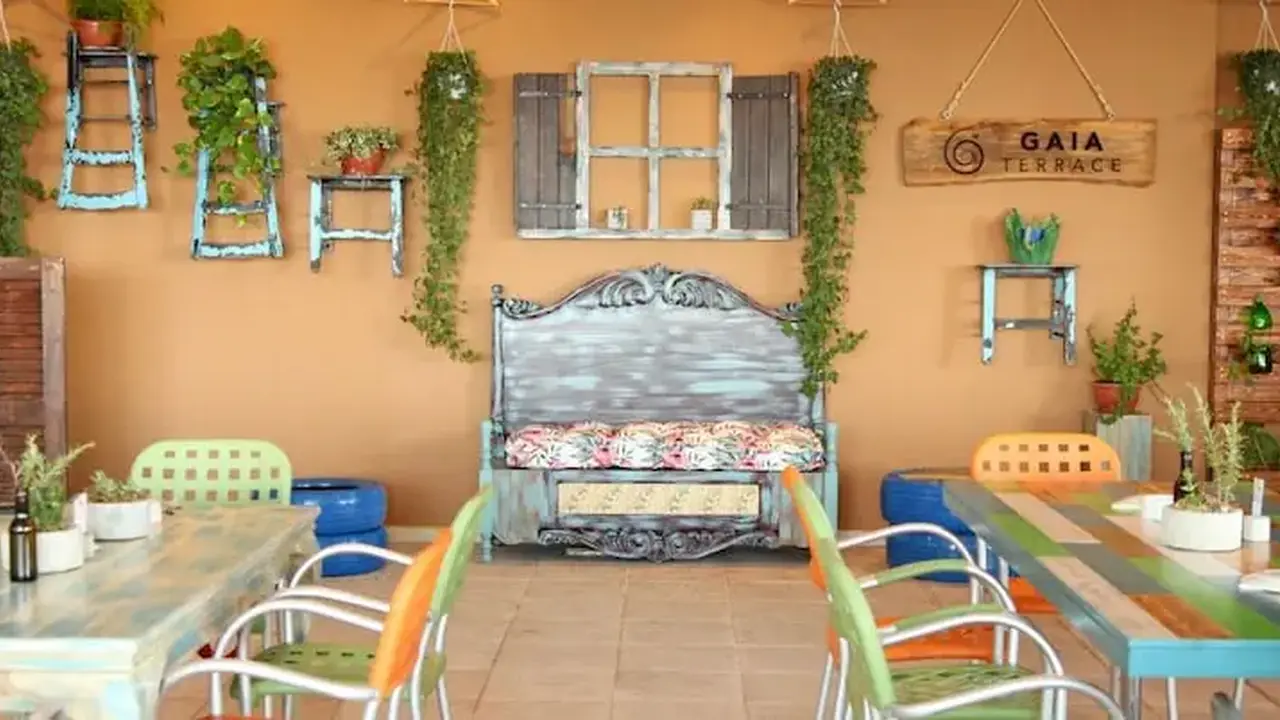 Poseidonia Beach Hotel