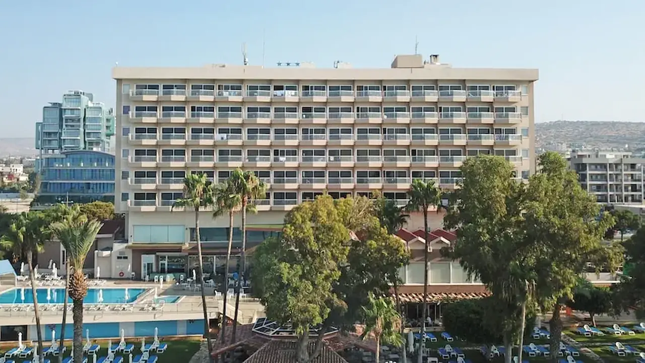 Poseidonia Beach Hotel