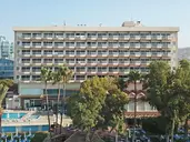Poseidonia Beach Hotel